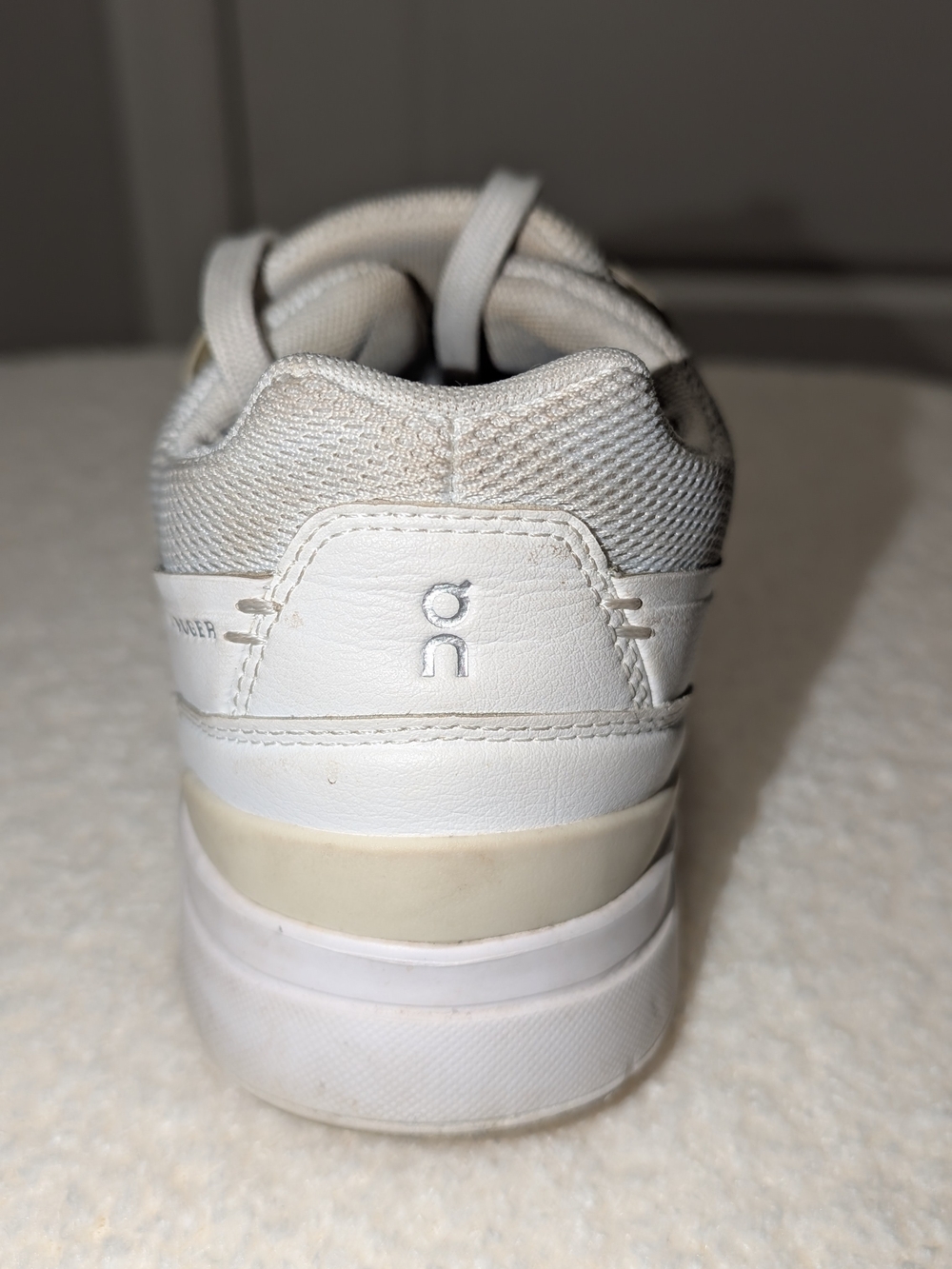 On Cloud The Roger Advantage White Sneakers Shoes Women's Size 8.5 / 40 - Picture 10 of 10